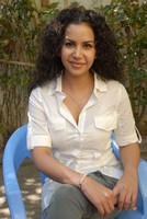 Ayesha Gallery